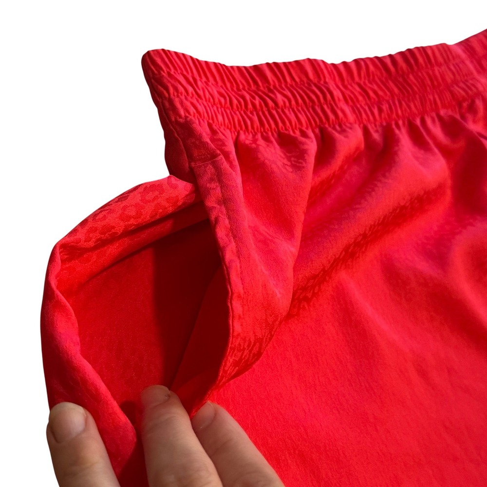 Victoria's Secret Satin Sleep Shorts Boxers Coral Leopard Print Size Large NWOT - Picture 4 of 8